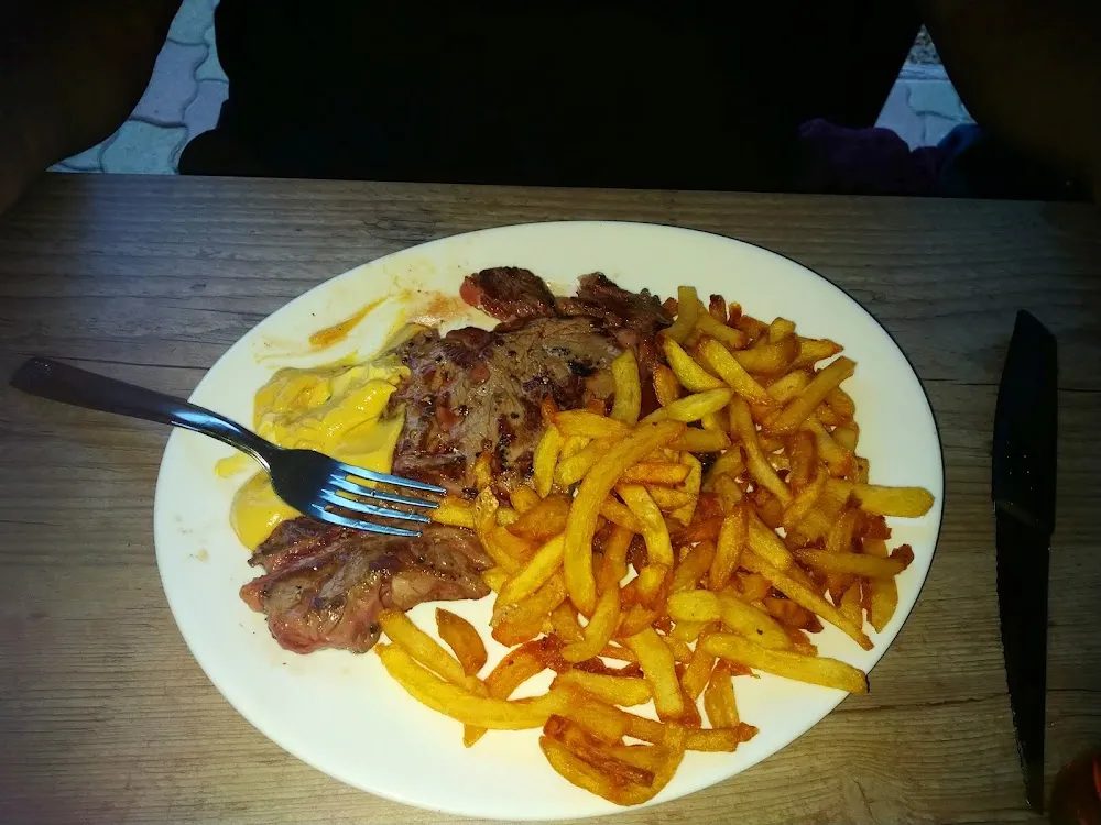 Entrecôte Frites Maison